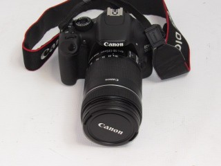Фотоаппарат Canon EOS550D