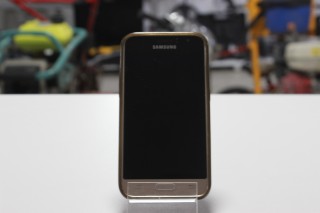 Телефон Samsung  J1