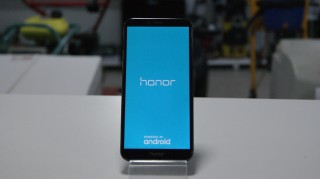 Телефон Honor 7c
